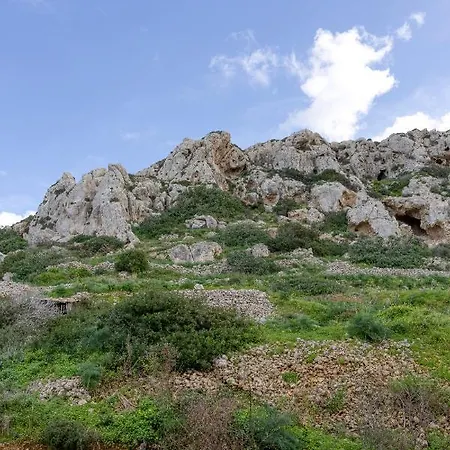 Stunning 2br W/hill View, Perfect For Relaxing By 360 Estates