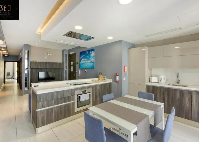 Stunning 2br W/hill View, Perfect For Relaxing By 360 Estates 아파트 멜리에하