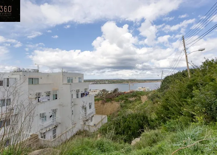 아파트 Stunning 2br W/hill View, Perfect For Relaxing By 360 Estates